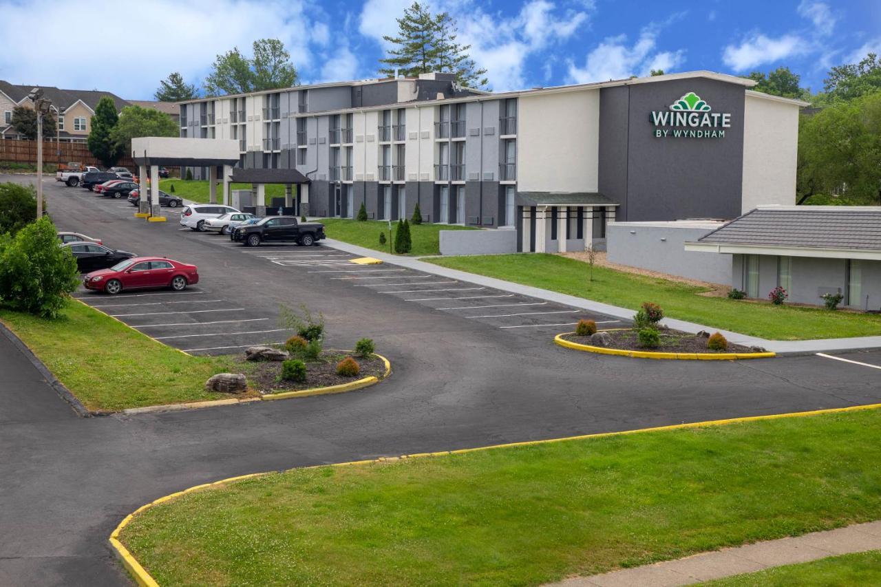 Wingate By Wyndham Bloomington Hotel Bagian luar foto