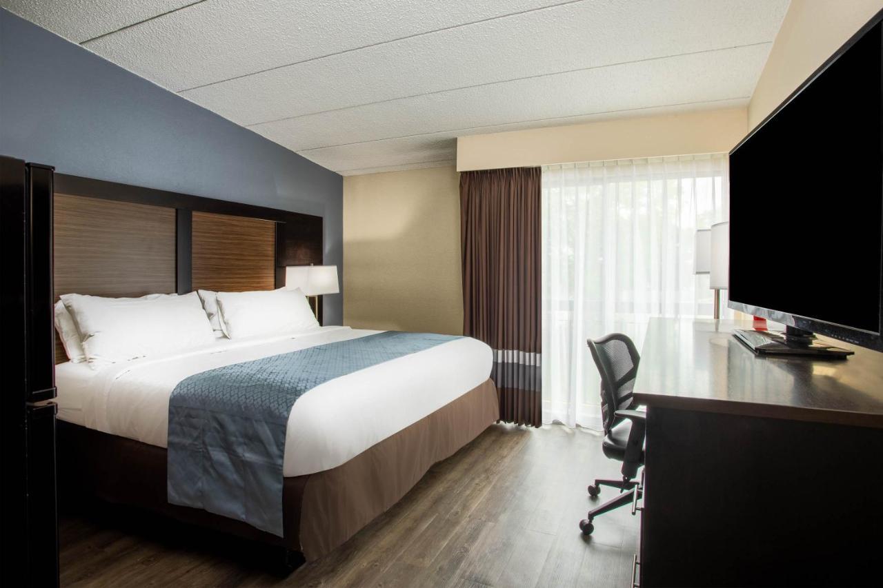 Wingate By Wyndham Bloomington Hotel Bagian luar foto
